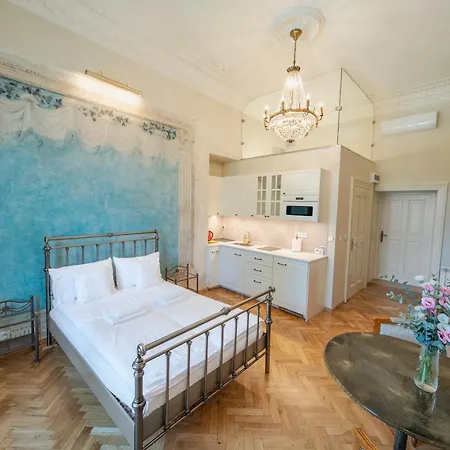 Pod Jagnieciem - Rynek Glowny Краков